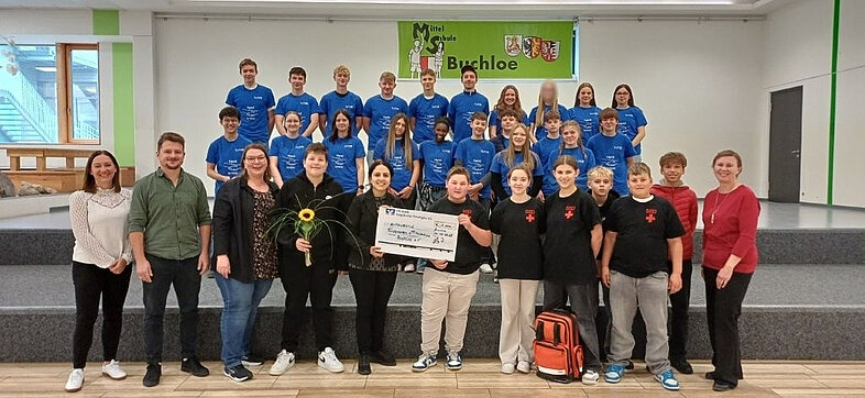 1000 Euro für die Ausbildung der Schulsanitäter und Tutoren von der VR-Bank